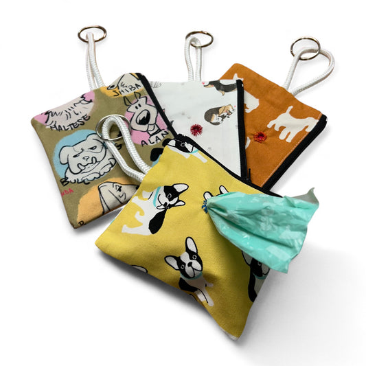 Dispenser porta sacchettini cane handamede in Italy Lussianinda