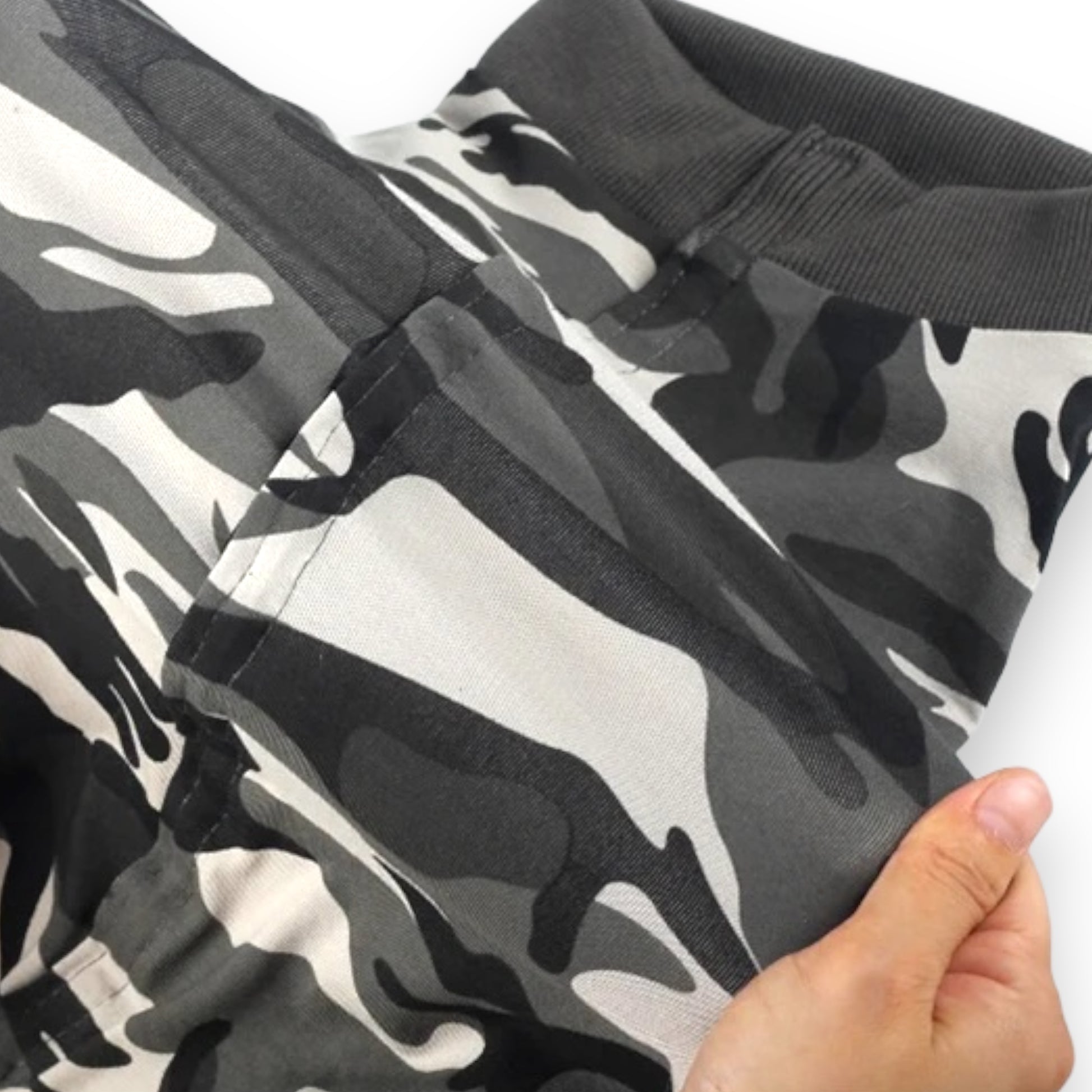 st operatorio Dog is Good Camouflage