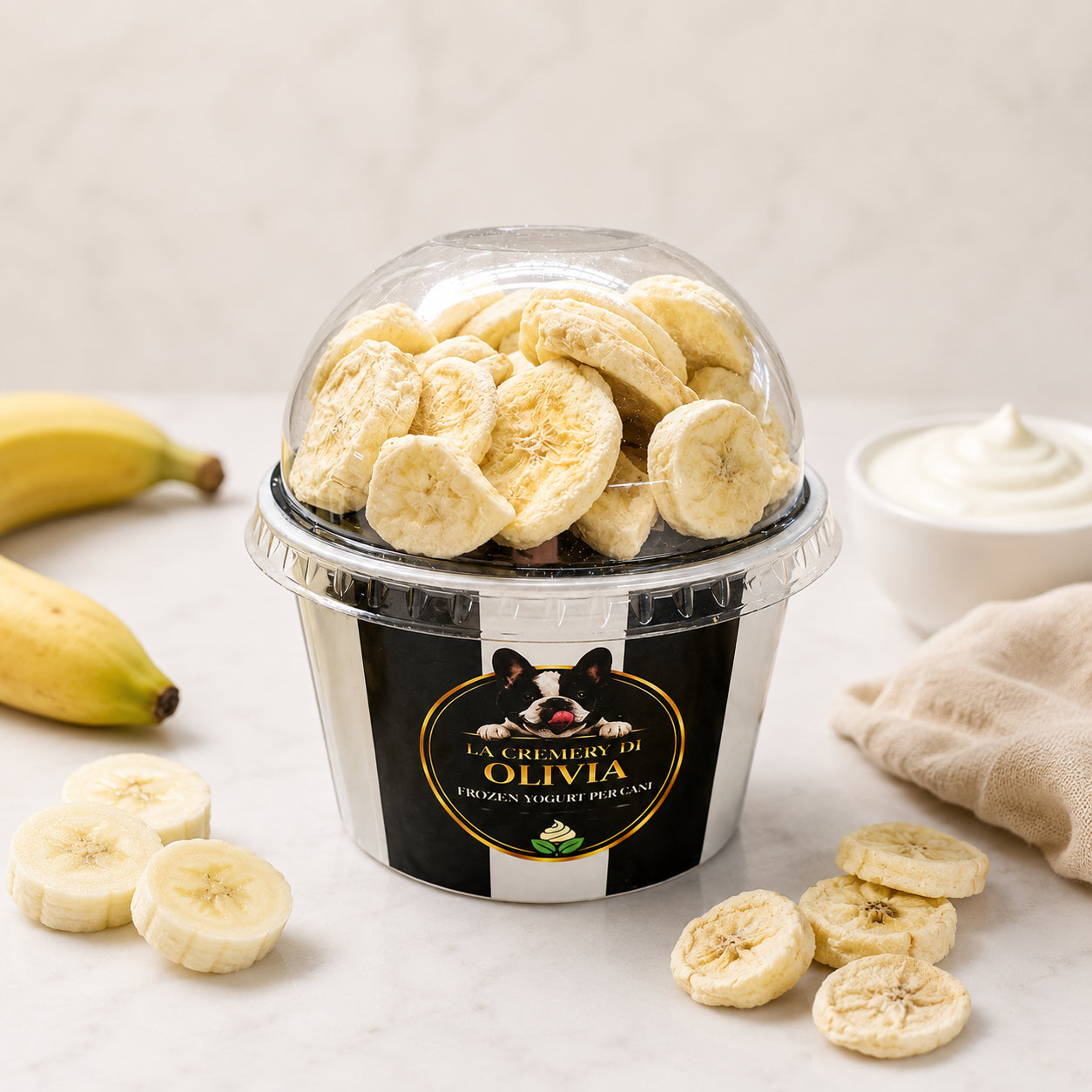 Frozen yogurt per cani gusto Yogurt e Banana – Cremery di Olivia, snack estivo senza lattosio con probiotici | DOG IS GOOD