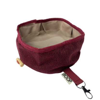 Ciotola pieghevole da viaggio per cani in tessuto riciclato colore merlot – con moschettone, ⌀16 cm | Boop The Snoot